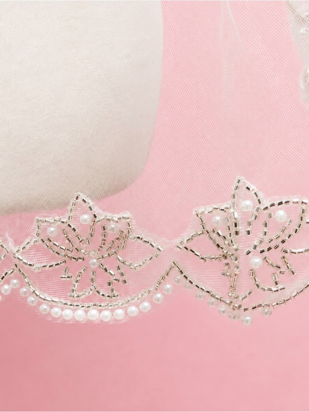 White Bridal Veil with Beaded Edges - Picture 4 of 7
